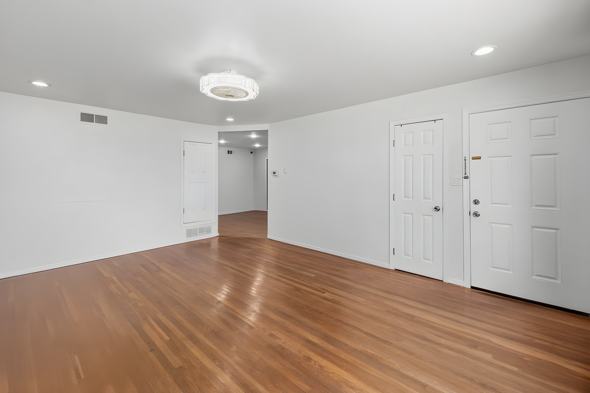 _BFE3185 furniture removed.jpeg