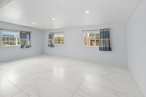 _BFE3382 furniture removed.jpeg