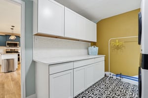 N College Ave-0506-036.jpg