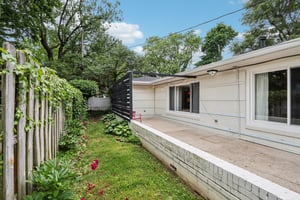 N College Ave-0506-059.jpg