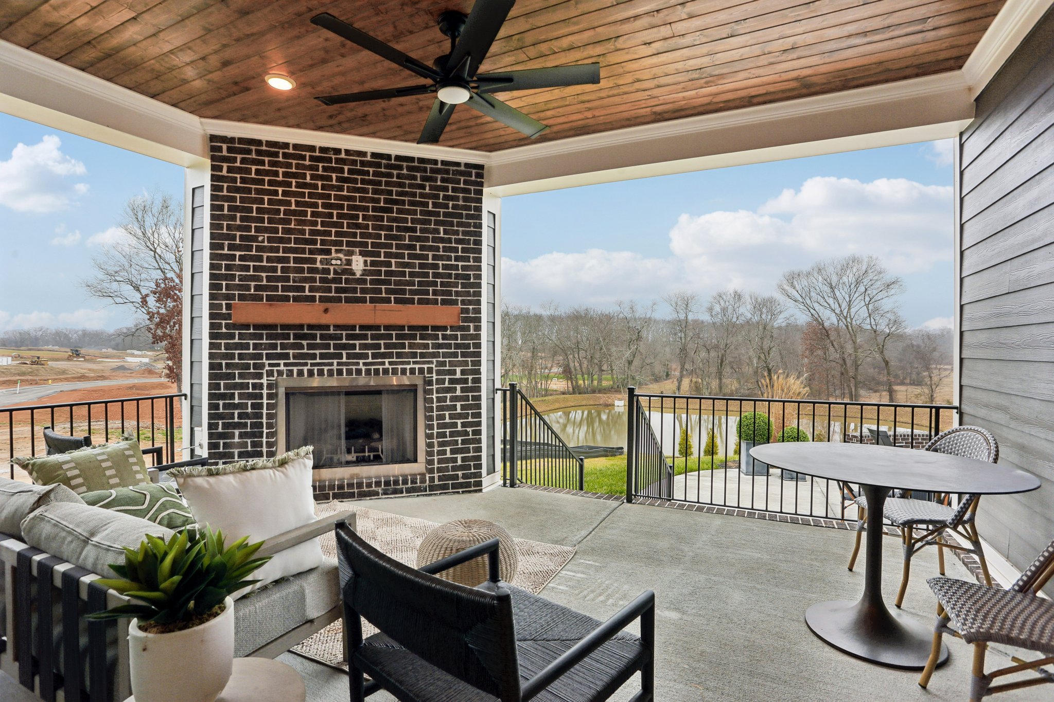 7278 Orrinshire Drive-S0912-059.jpg