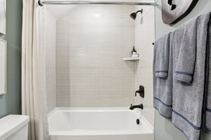 7278 Orrinshire Drive-S0912-056.jpg
