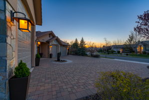 7279 Silver King Dr, Sparks, NV 89436, USA Photo 40