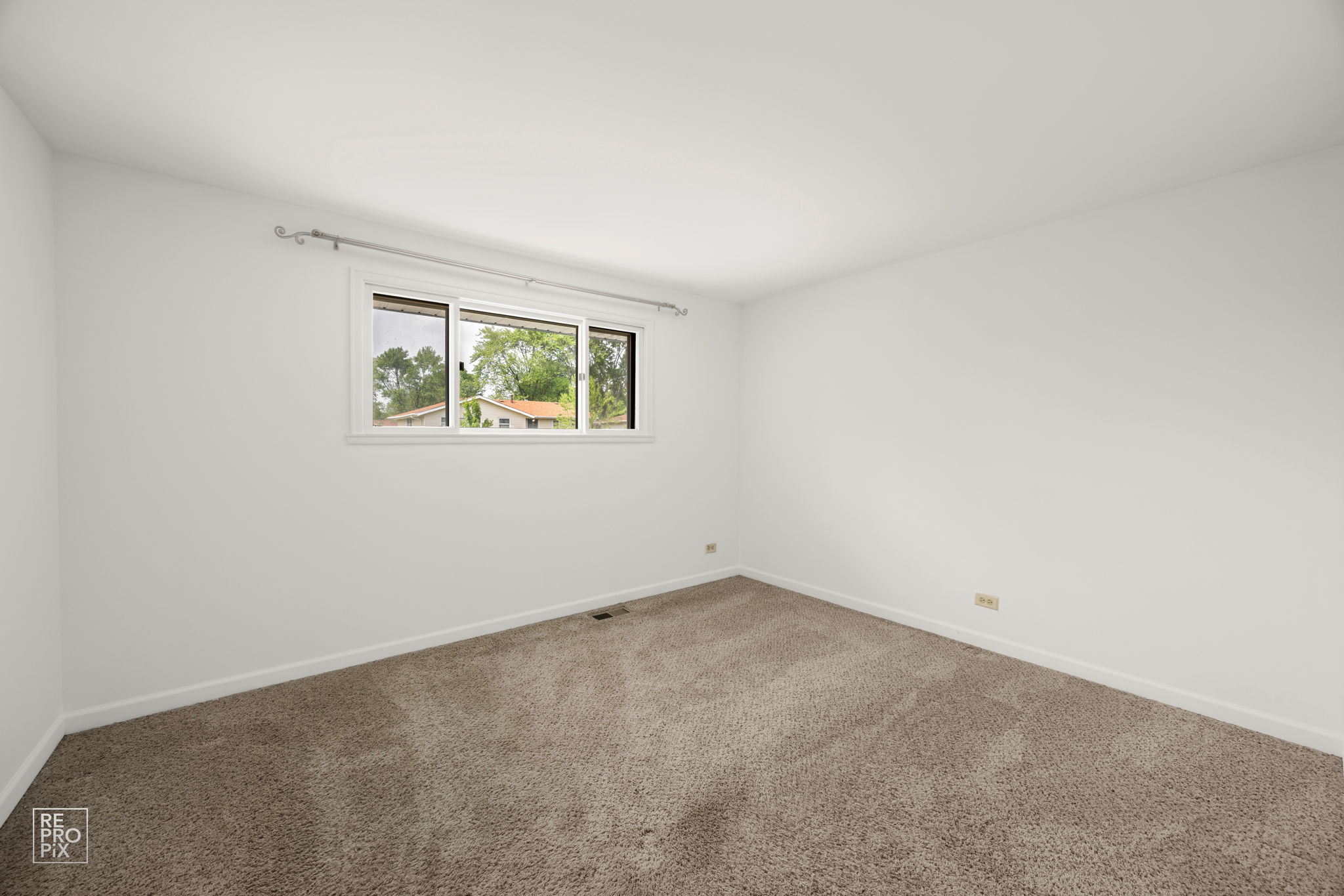 728 Boxwood Dr, Schaumburg, IL 60193_005