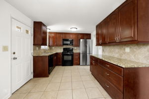 728 Boxwood Dr, Schaumburg, IL 60193_004
