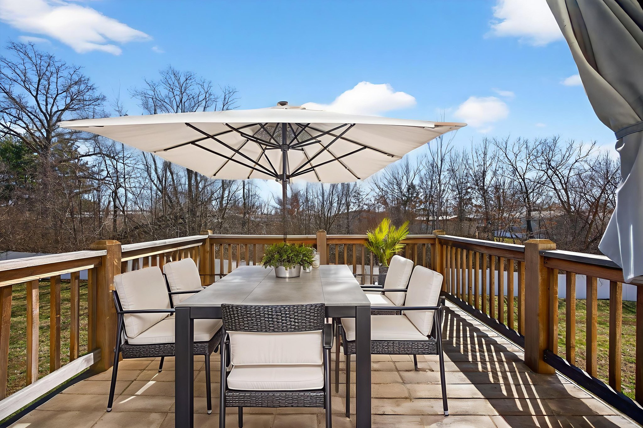 LUND7072 virtually staged.jpeg