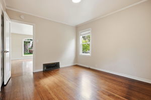 018_F8_728 Laurel Ave