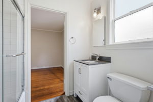 023_F8_728 Laurel Ave