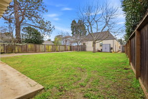 033_F8_728 Laurel Ave