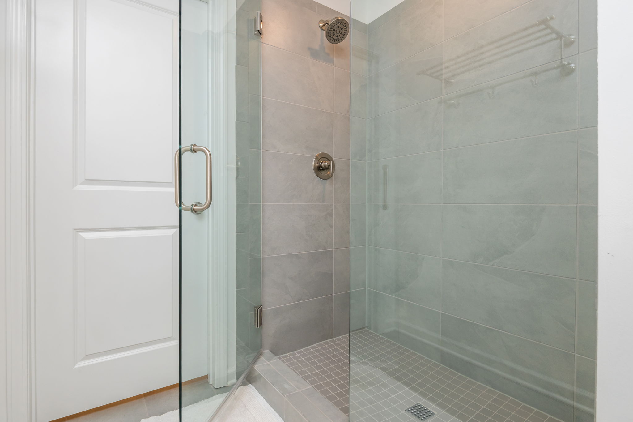 Upgraded Tile flooring in Master Bath.
