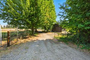  Photo 30