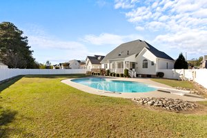 728 Stillwater Dr, Winterville, NC 28590, USA Photo 2