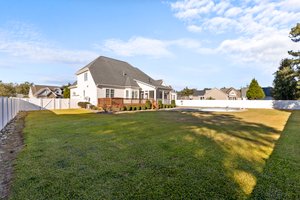 728 Stillwater Dr, Winterville, NC 28590, USA Photo 4