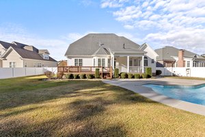 728 Stillwater Dr, Winterville, NC 28590, USA Photo 3