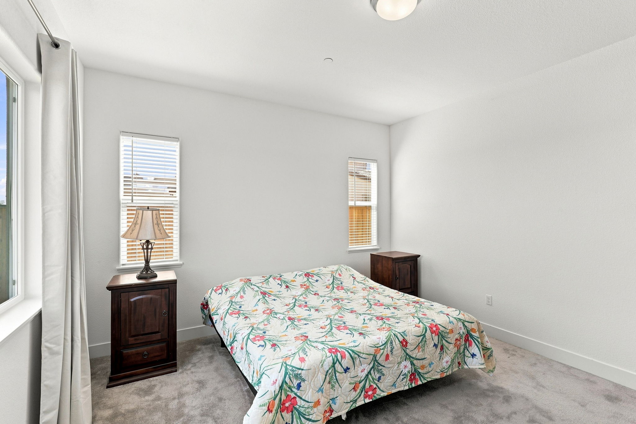 028_F8_728 Temescal St
