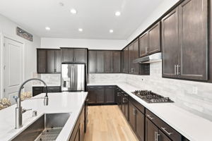 014_F8_728 Temescal St