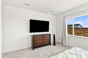 026_F8_728 Temescal St