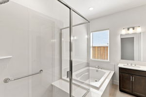 033_F8_728 Temescal St