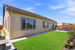 040_F8_728 Temescal St