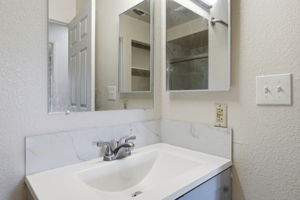025_F8_7283 Florin Mall Dr unit 8