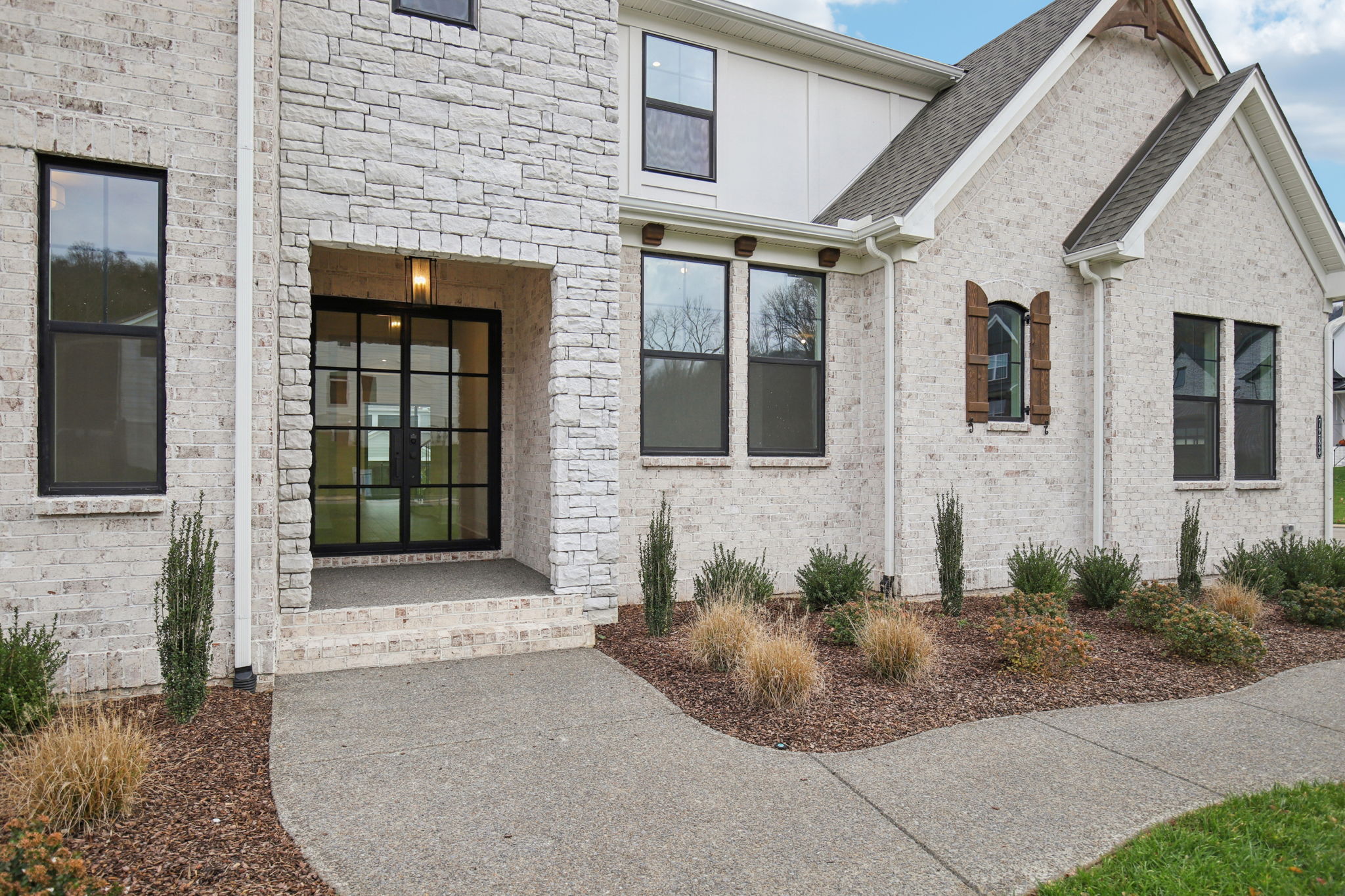 7283 MURREL DRIVE-S2211-007