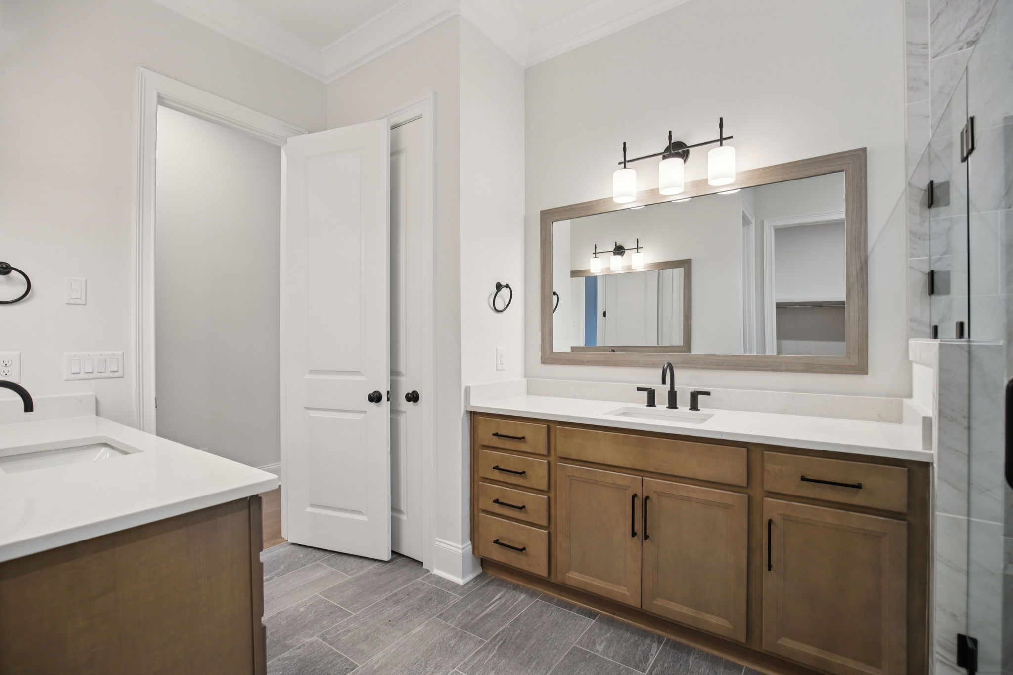 7283 MURREL DRIVE-S2211-055