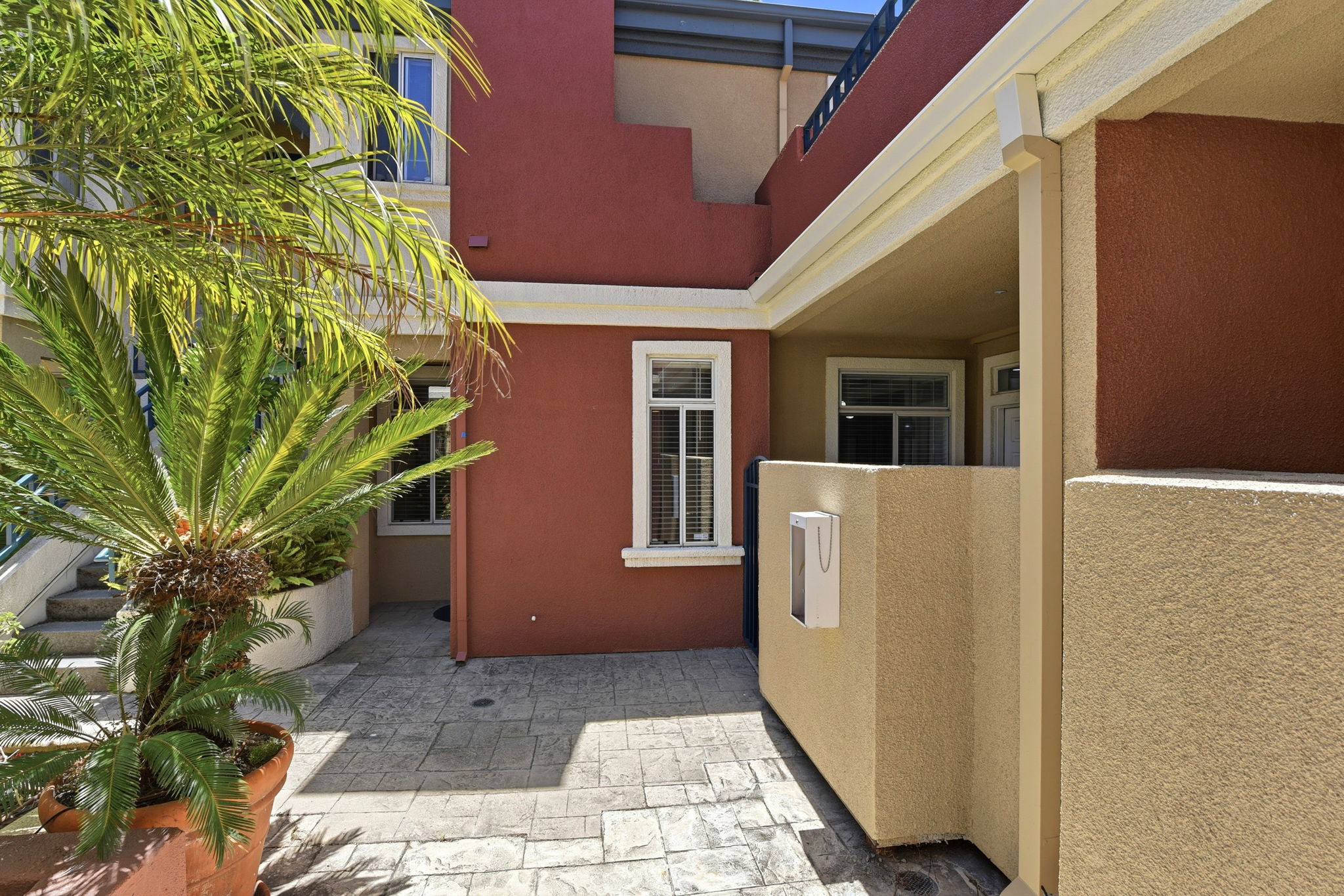 005_F8_7285 Ventana Drive