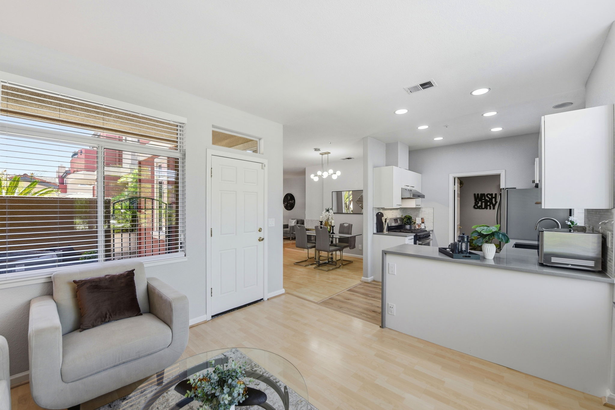 015_F8_7285 Ventana Drive