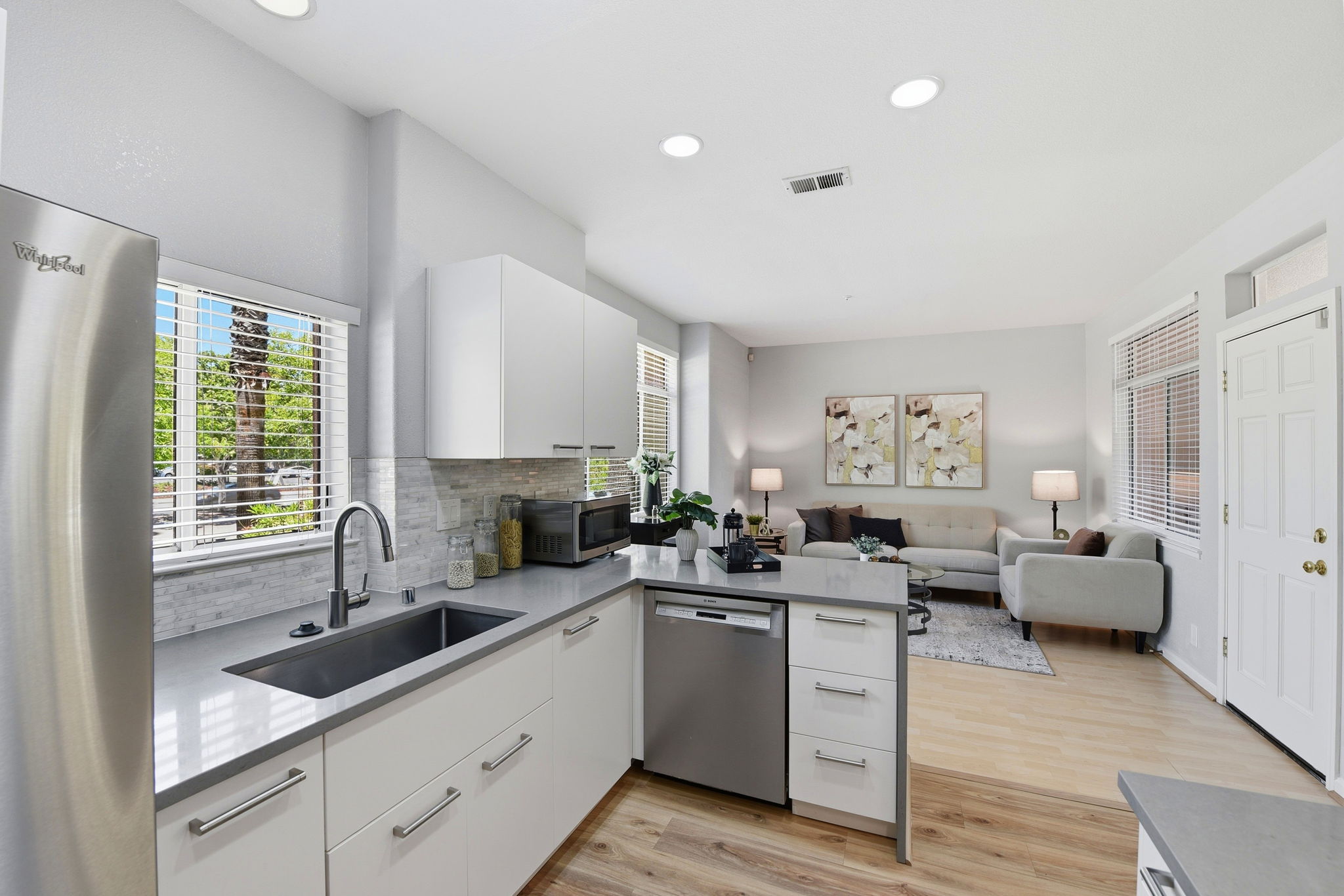 020_F8_7285 Ventana Drive