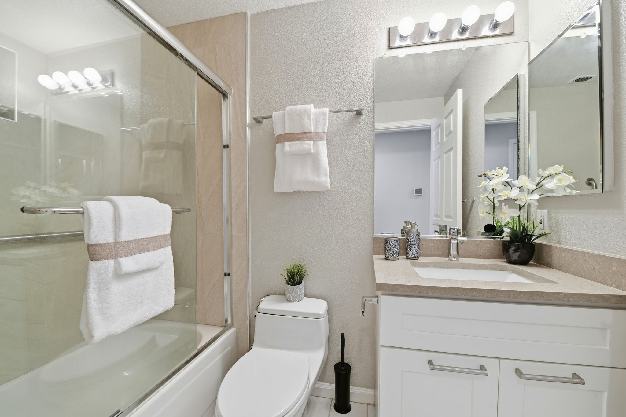 034_F8_7285 Ventana Drive