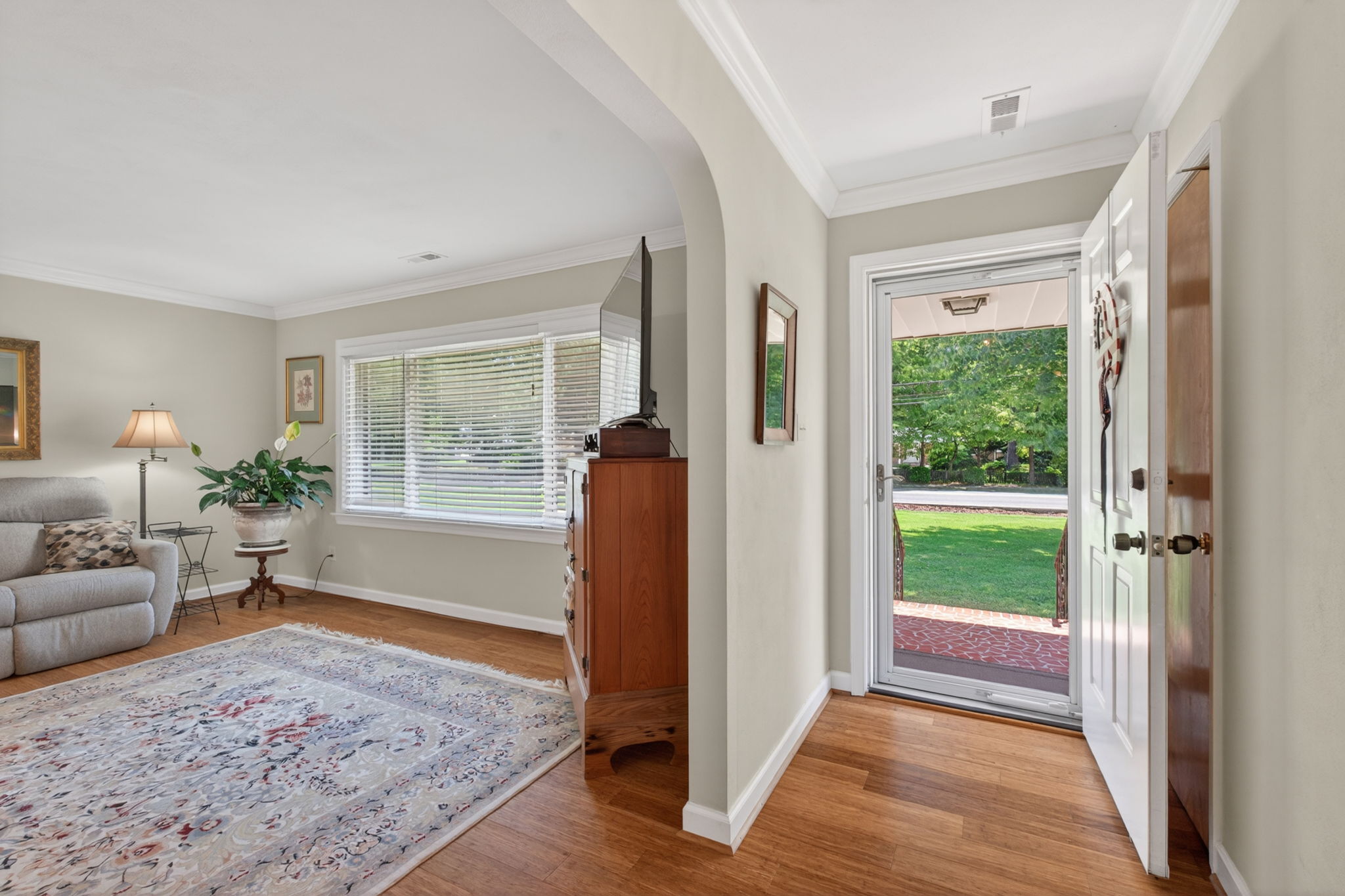 Foyer/Family Room