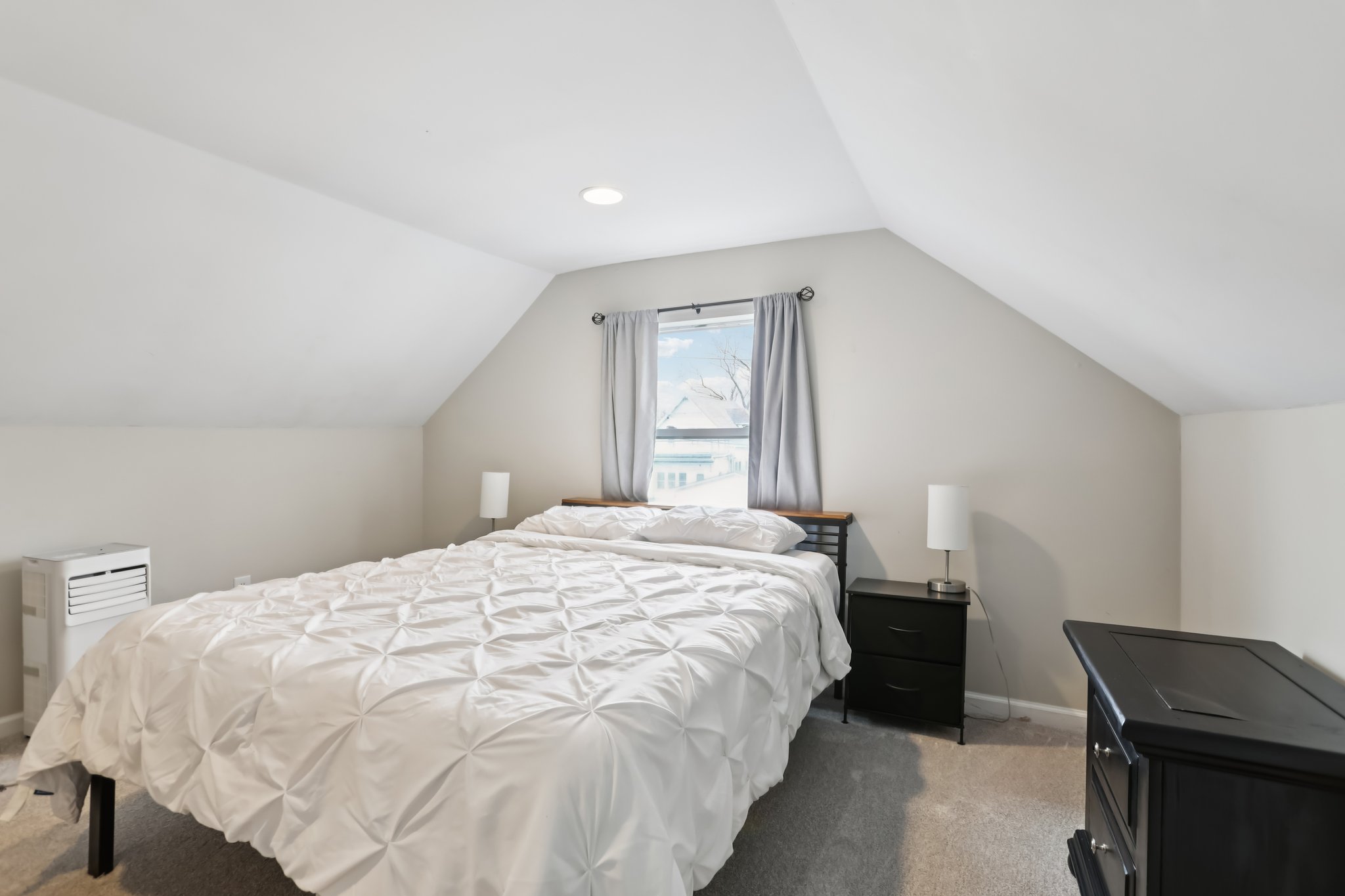 E Morris St-S1103-023.jpg