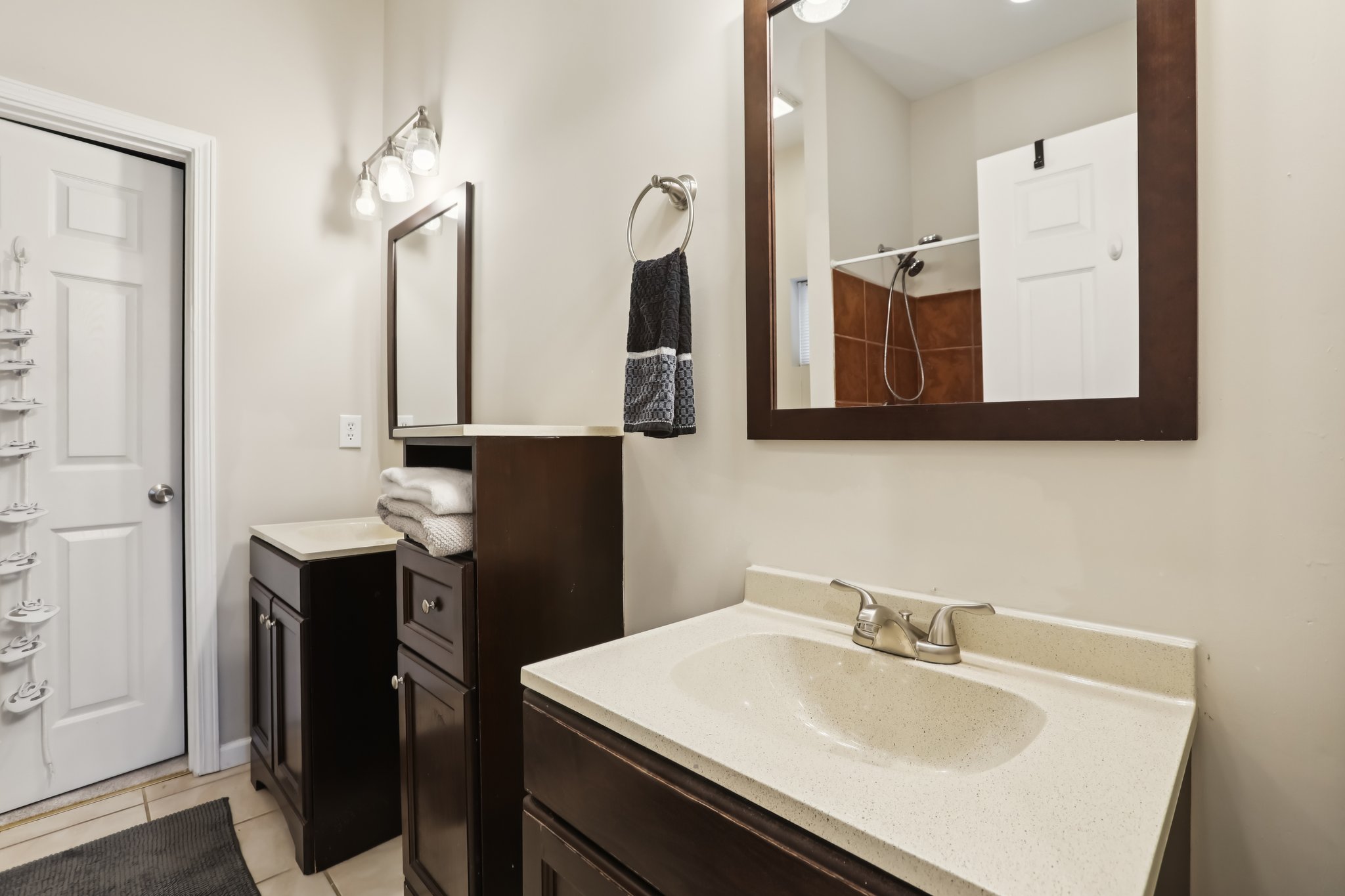 E Morris St-S1103-028.jpg