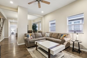 E Morris St-S1103-008.jpg