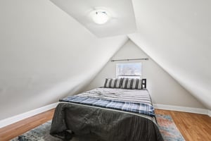 E Morris St-S1103-025.jpg