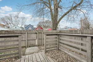 E Morris St-S1103-030.jpg