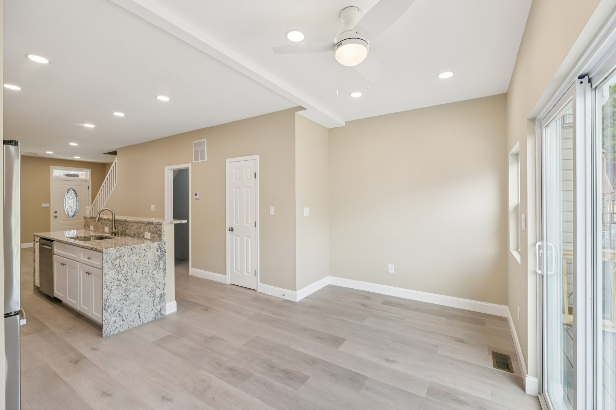 Madison St NW-S0808-008.jpg