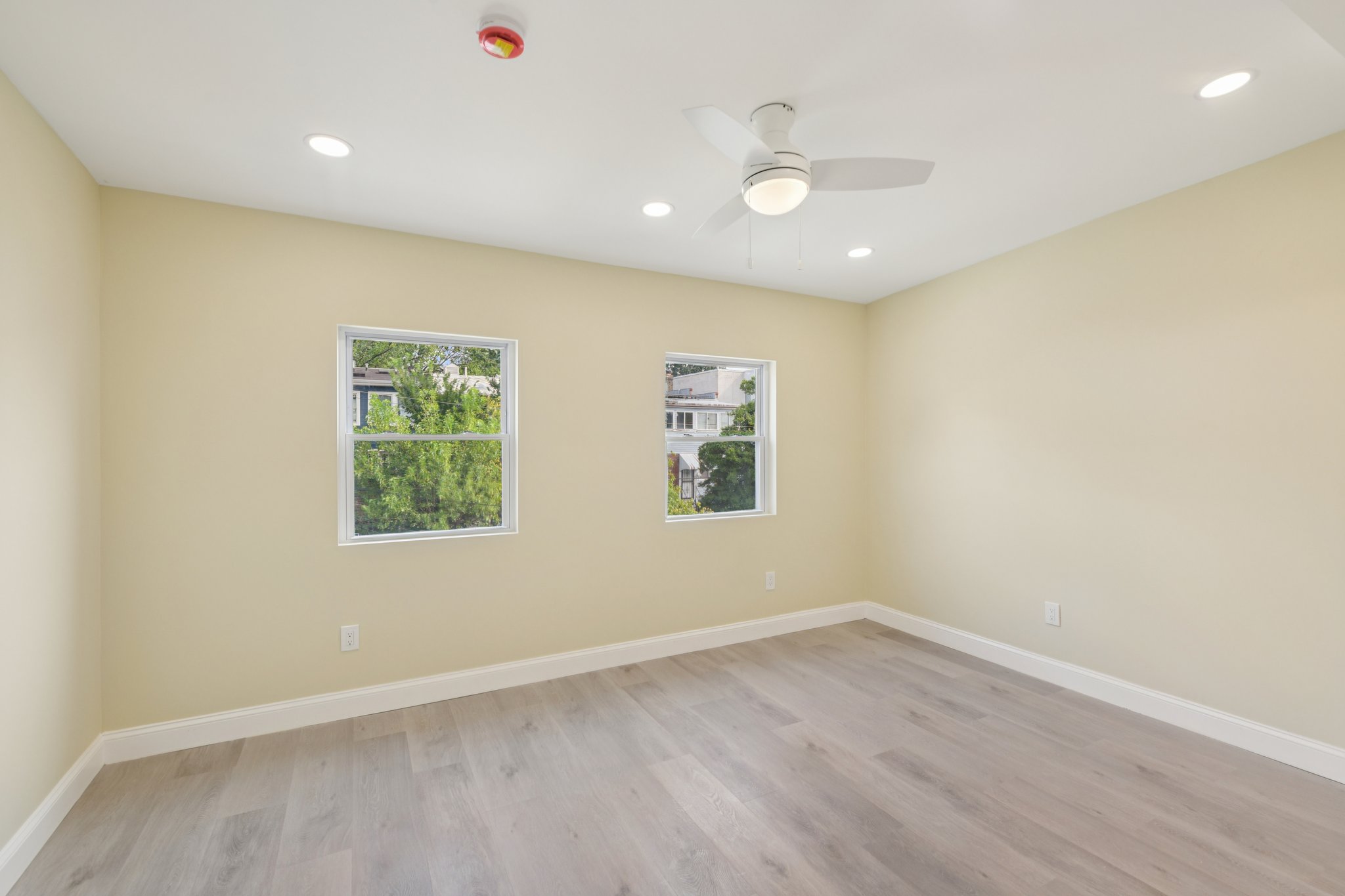 Madison St NW-S0808-019.jpg