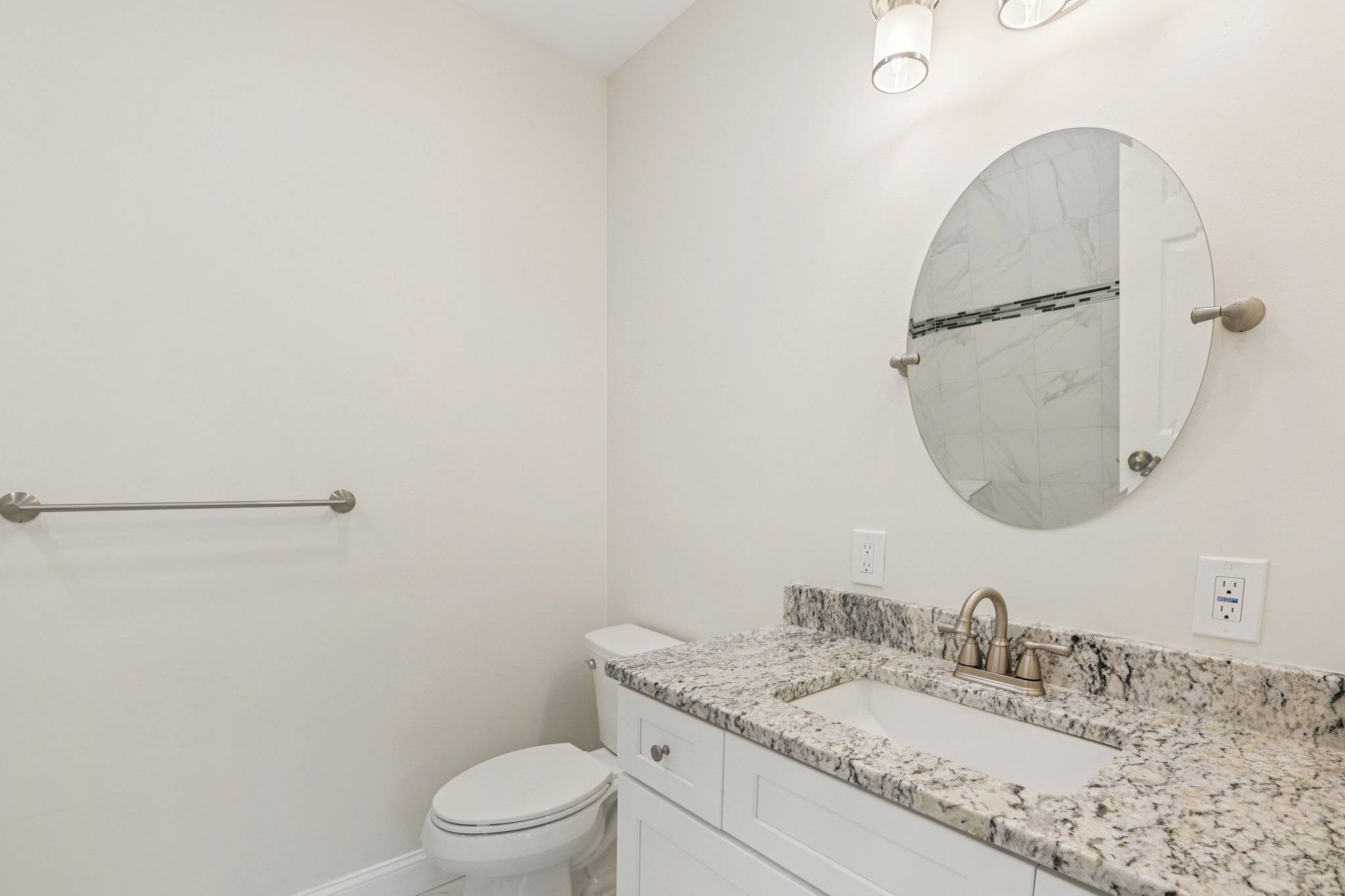 Madison St NW-S0808-022.jpg