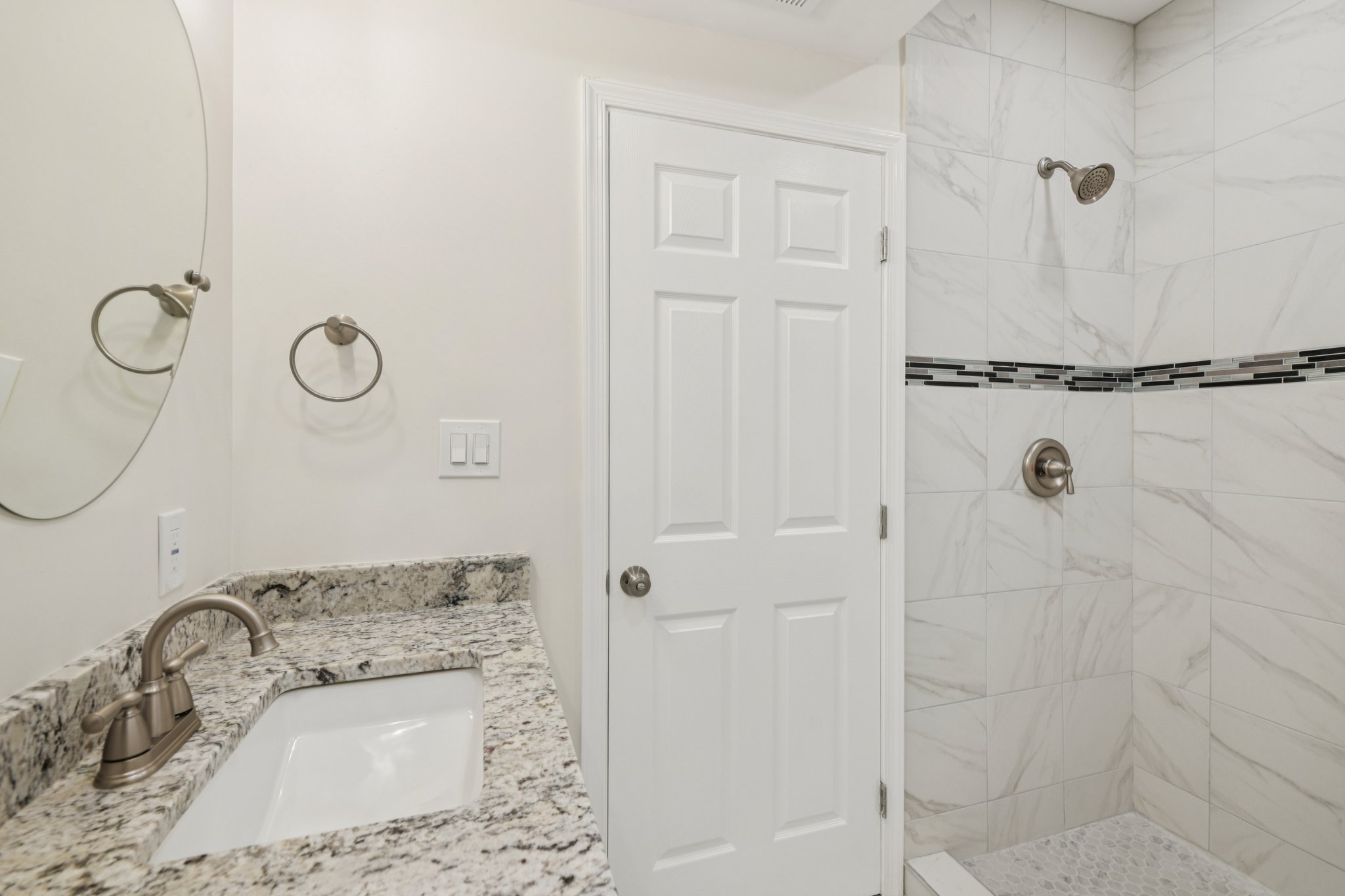 Madison St NW-S0808-023.jpg