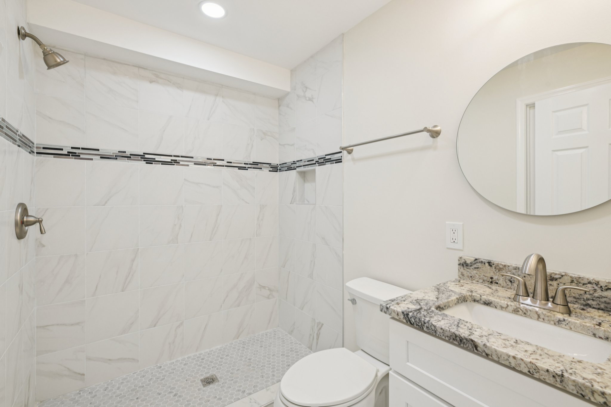 Madison St NW-S0808-039.jpg