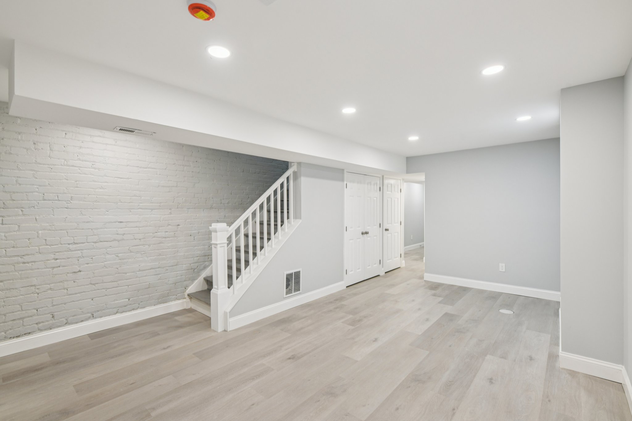 Madison St NW-S0808-043.jpg