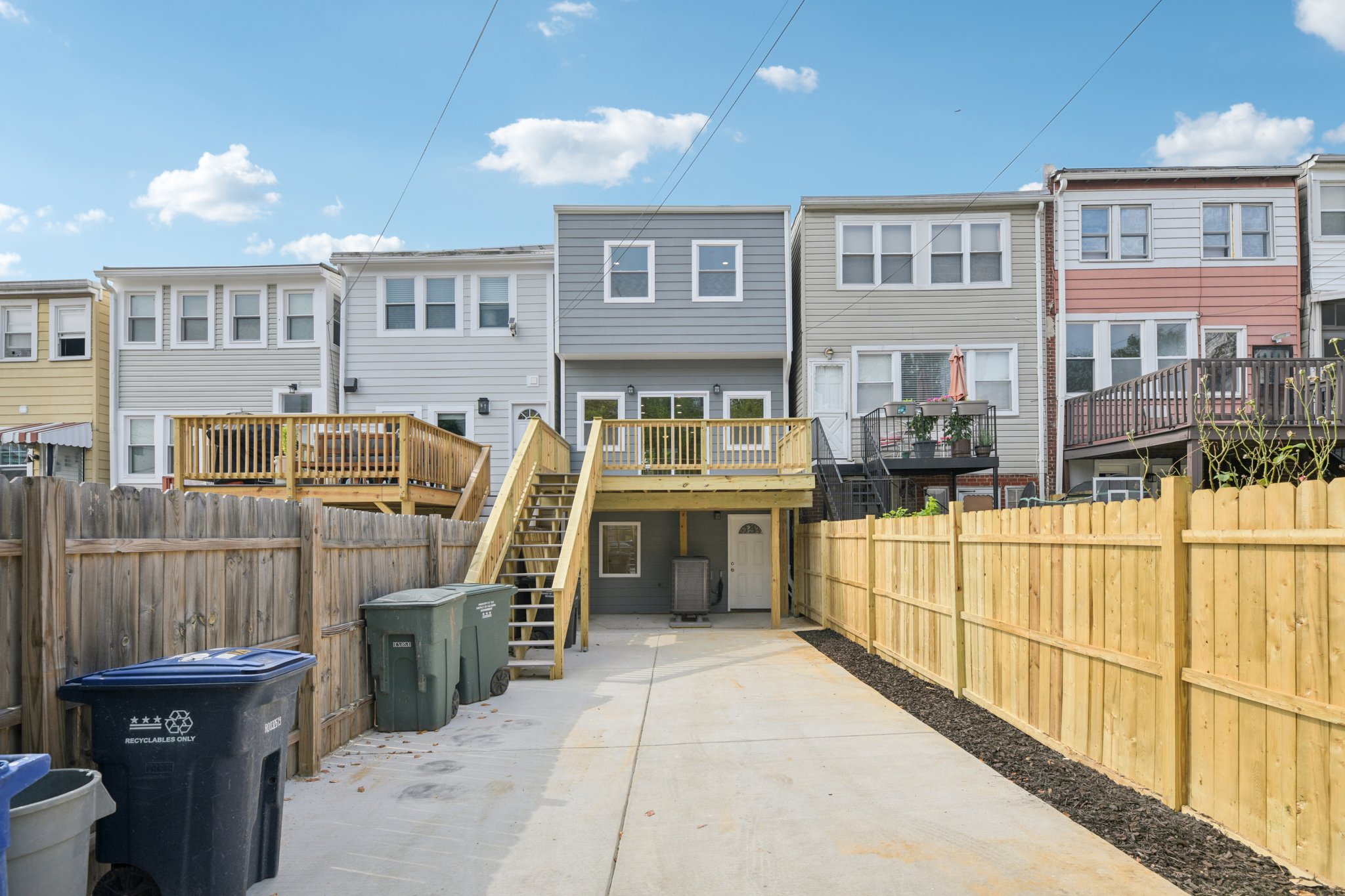 Madison St NW-S0808-048.jpg