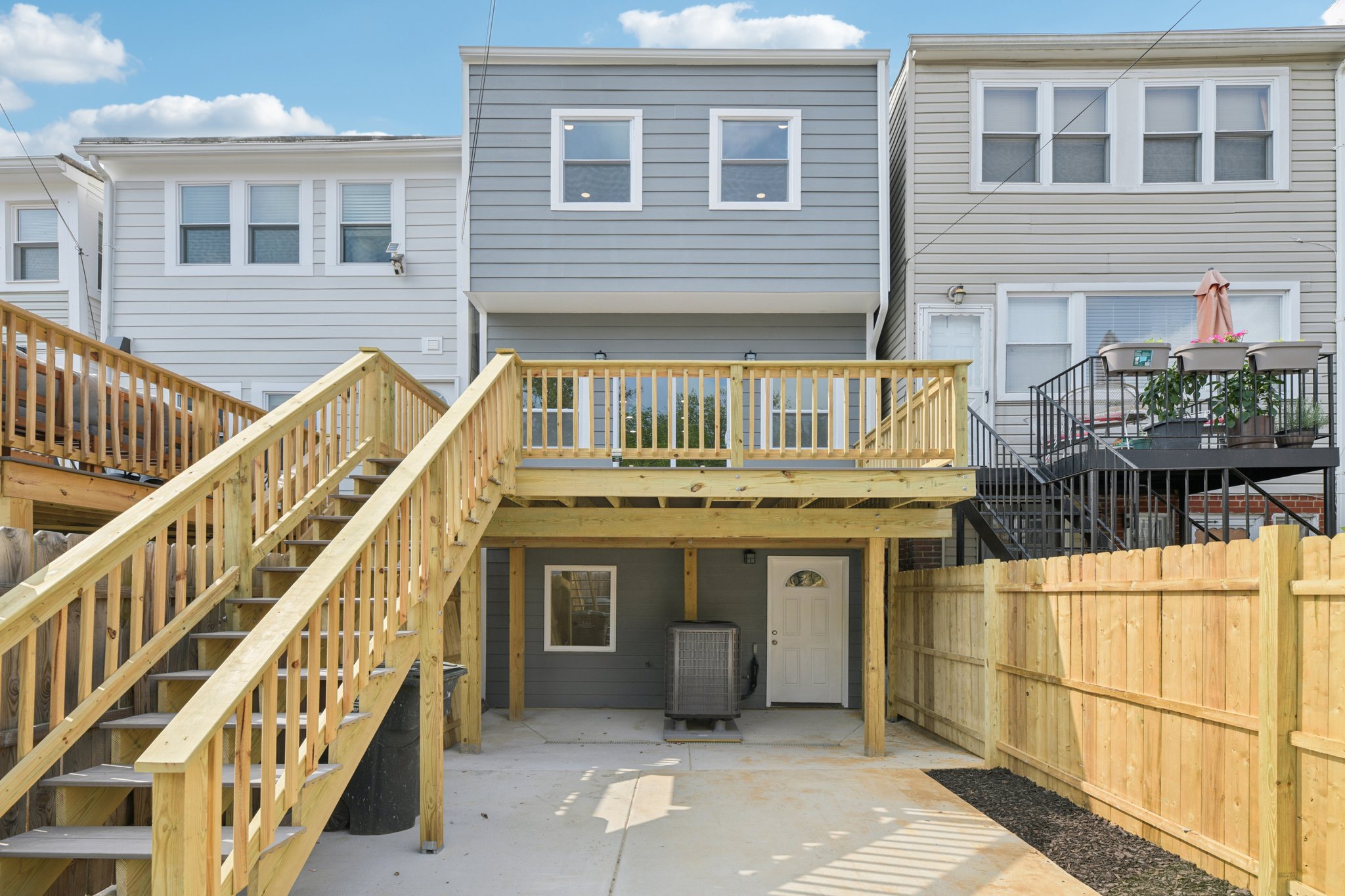 Madison St NW-S0808-049.jpg