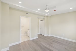 Madison St NW-S0808-021.jpg