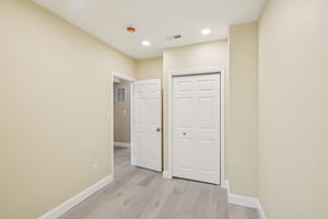 Madison St NW-S0808-029.jpg