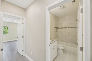 Madison St NW-S0808-034.jpg