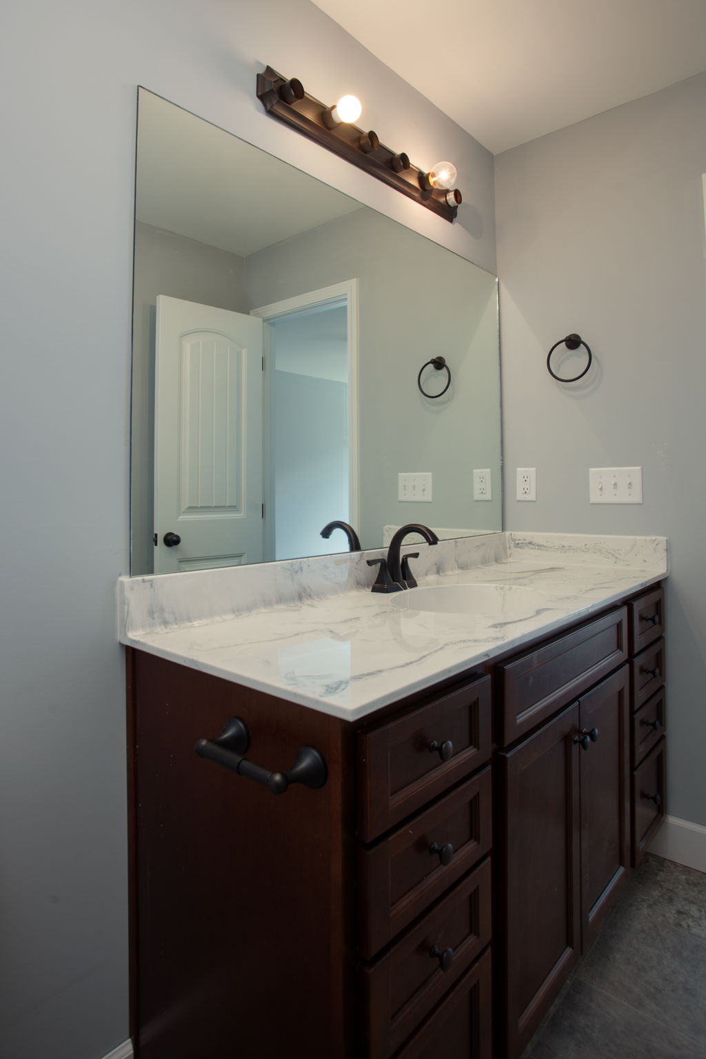  729 Steele Rd, Charlotte, TN 37036, US Photo 10
