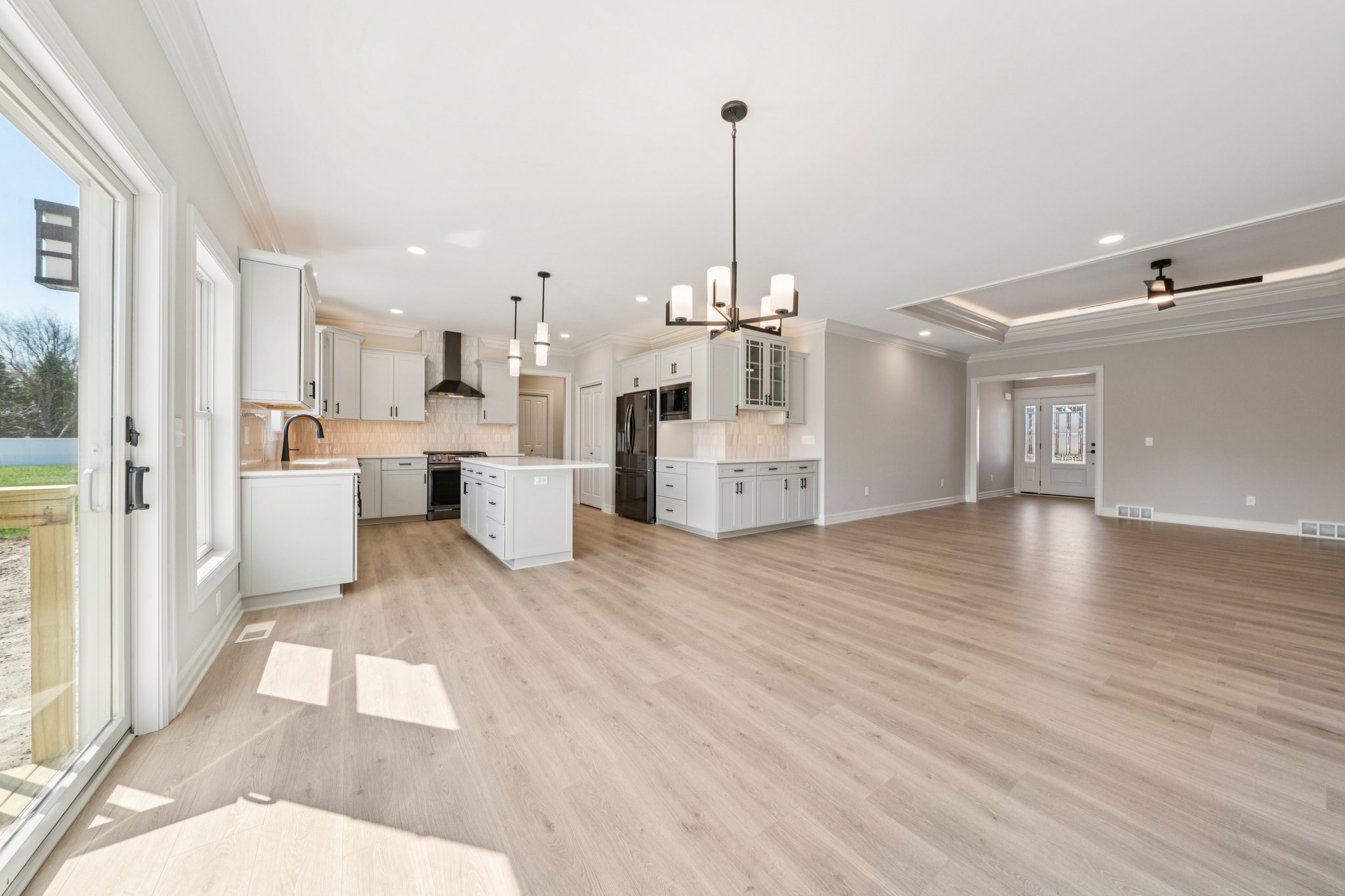 Woodhaven Dr-S1004-010.jpg