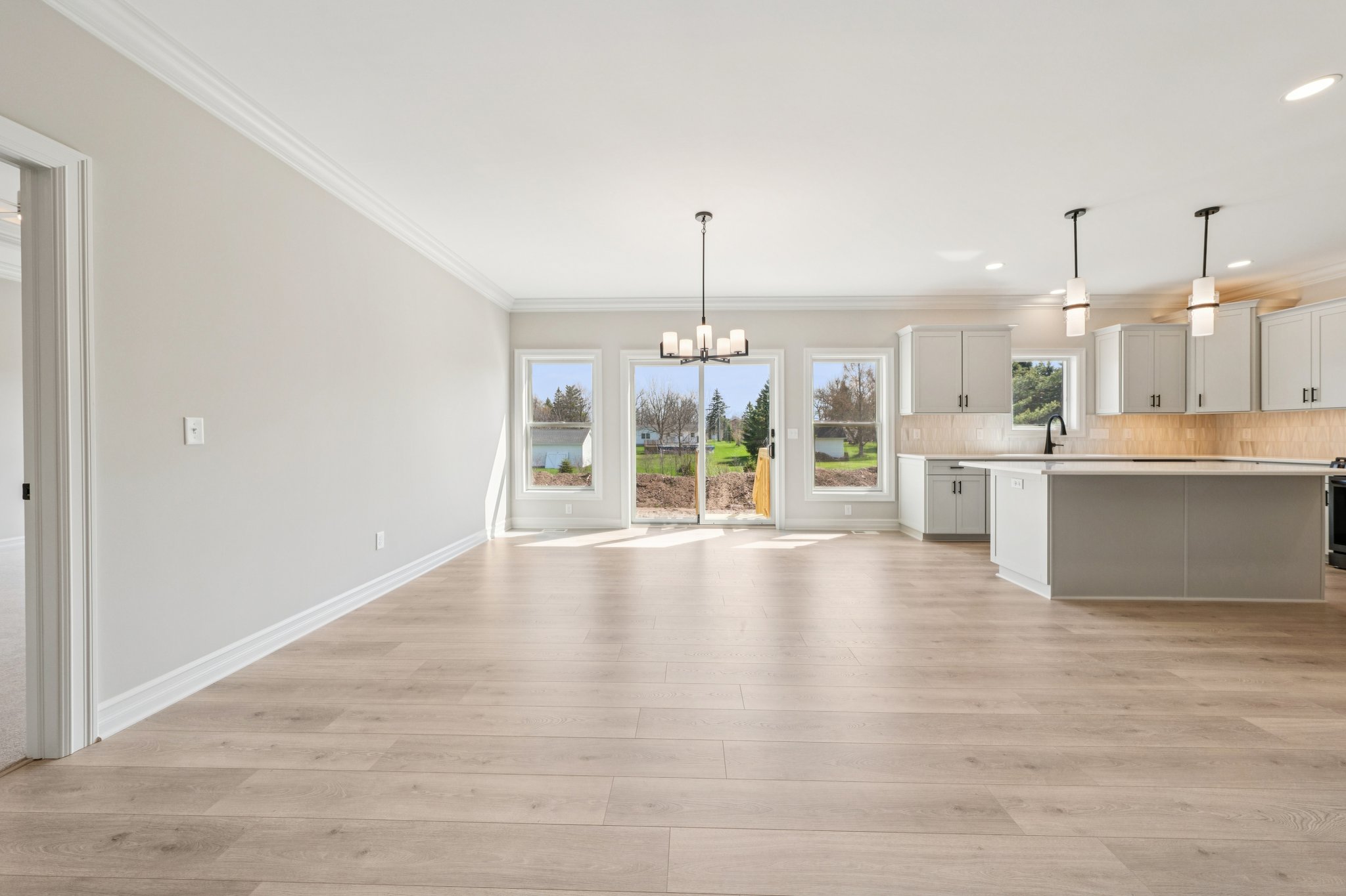 Woodhaven Dr-S1004-014.jpg